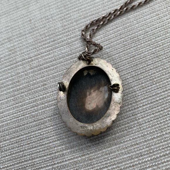 Art Nouveau Cameo Mother of Pearl Abalone Pendant - Picture 7 of 13